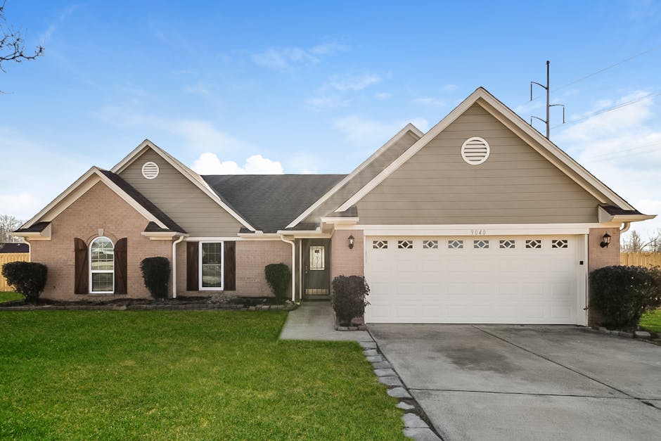 9040 E Triple Crown Loop, Southaven, MS 38671 Home for Rent 3 Beds